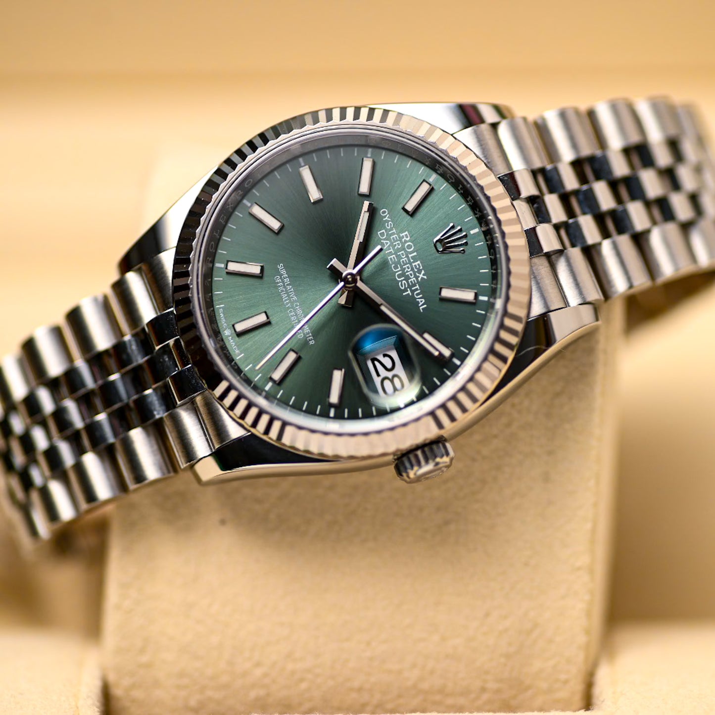Rolex Datejust 36 reference 126234 with box & papers
