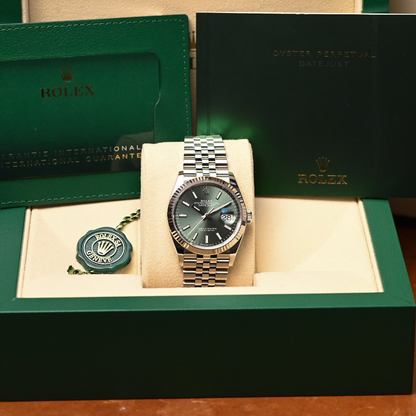 Rolex Datejust 36 reference 126234 with box & papers