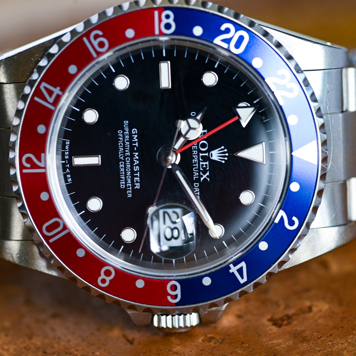 Rolex GMT-Master 16700 Pepsi Tritium Dial